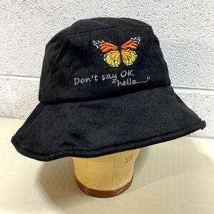 NWOT Black foldable bucket hat with monarch butterfly​​​​​​​​​​​​​​​